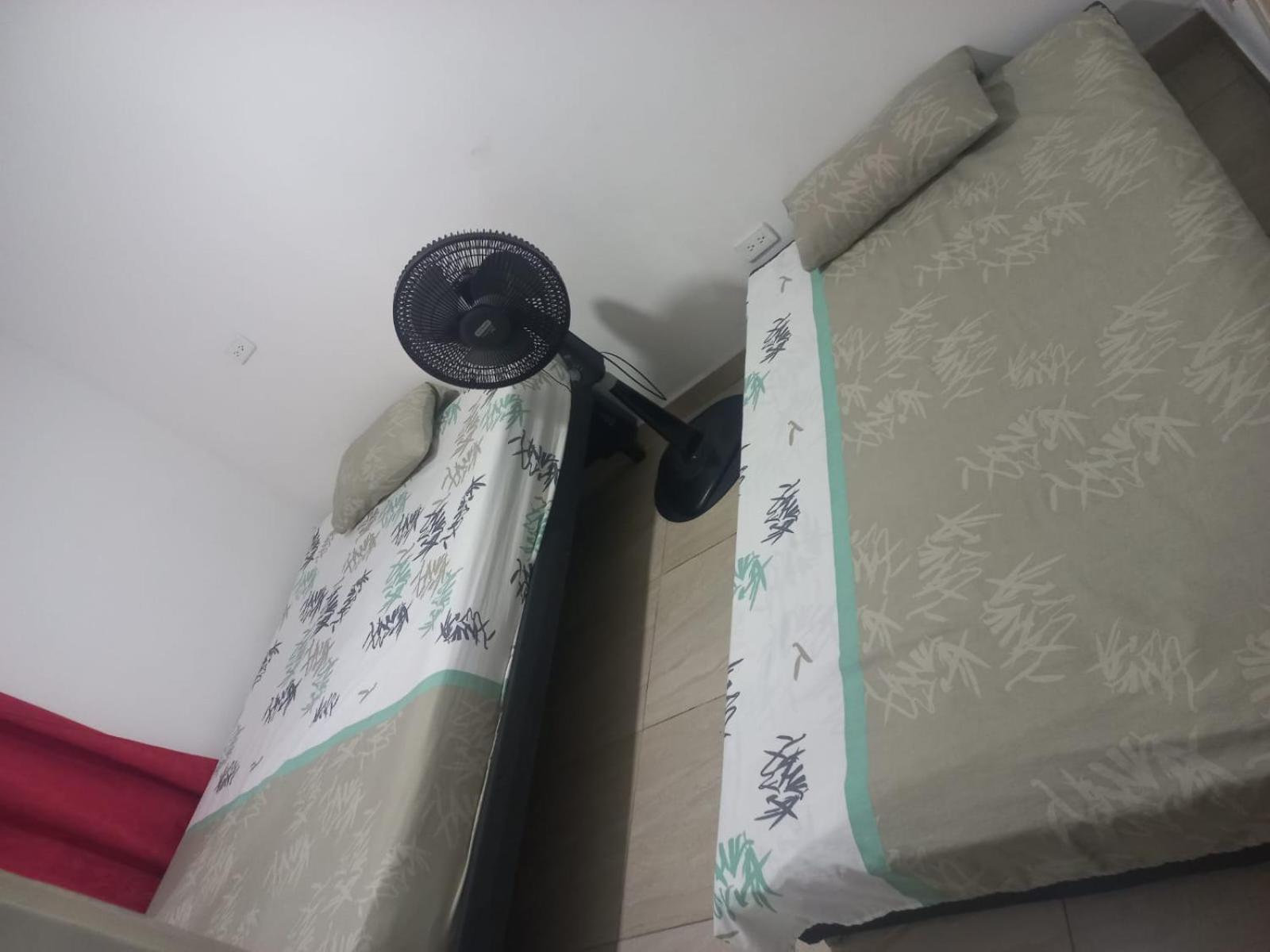Apartaestudios El Jardin 2 Cali Chambre photo