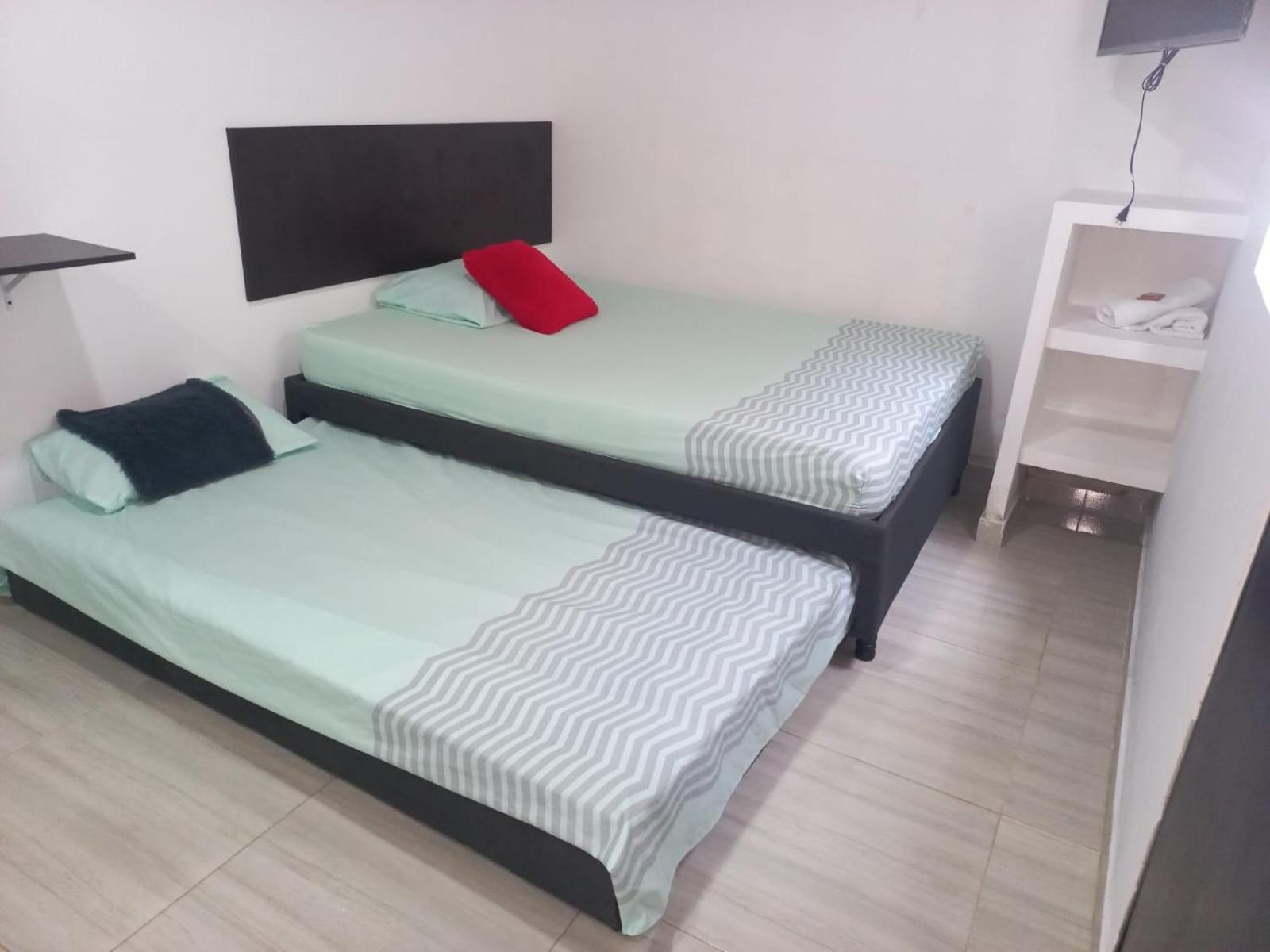 Apartaestudios El Jardin 2 Cali Chambre photo